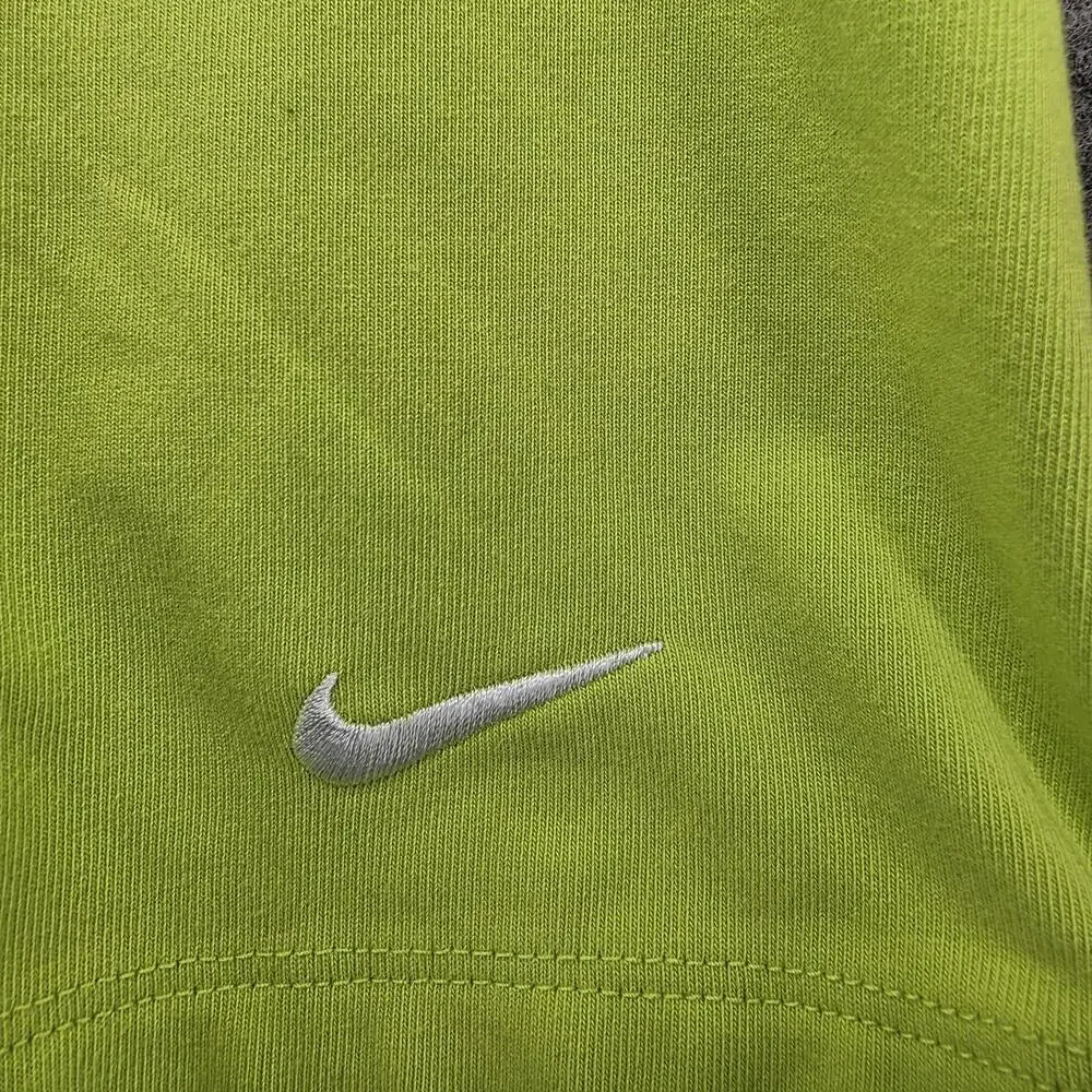 Nike Shorts Womens L Green 9 In Biker Athletic Slim Elastic Waist Stretch Gym